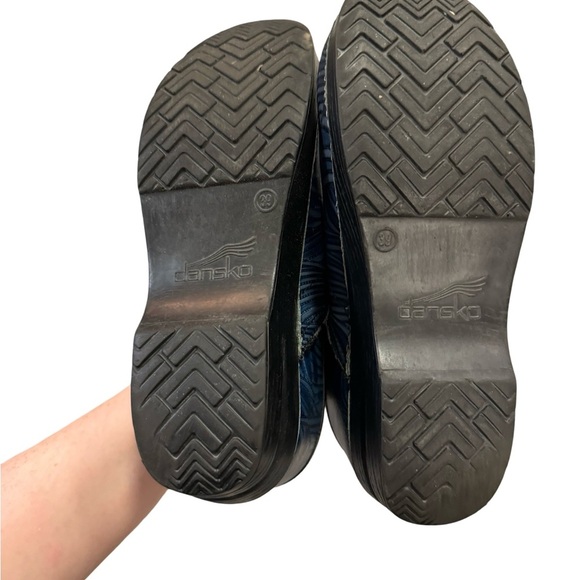 724 / Dansko Women’s Slip On Clog Shoes Size 39 8.5-9 - Picture 3 of 9